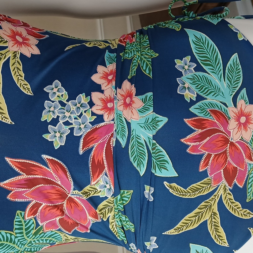 Women's Atlantic Tropical Floral Blue One-piece Swimsuit. Size M - Picture 15 of 17